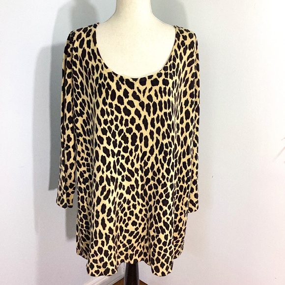 NWT CATO PLUS 26/28W ANIMAL PRINT ROUND NECK SWEATER LIGHTWEGHT - Picture 1 of 11